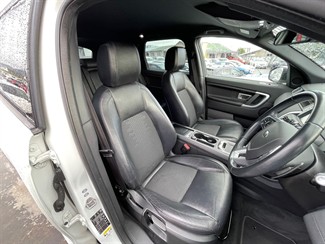 2016 Land Rover Discovery Sport - Thumbnail