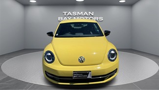 2014 Volkswagen Beetle - Thumbnail
