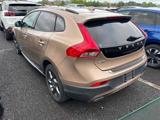 2013 Volvo V40 - Thumbnail