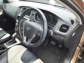 2013 Volvo V40 - Thumbnail