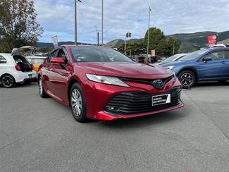 2018 Toyota Camry - Thumbnail