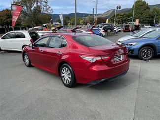 2018 Toyota Camry - Thumbnail