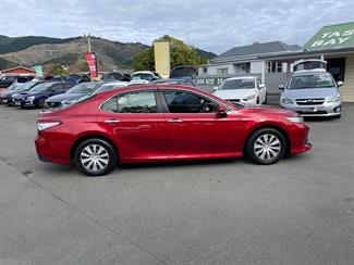 2018 Toyota Camry - Thumbnail