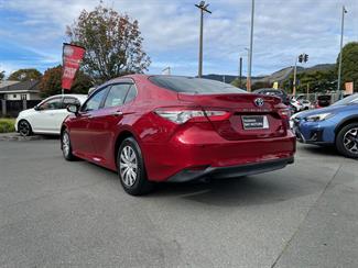 2018 Toyota Camry - Thumbnail
