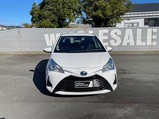 2020 Toyota Vitz - Thumbnail