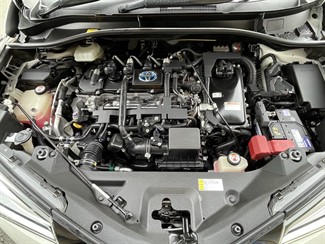 2017 Toyota C-HR - Thumbnail