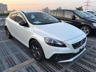 2013 Volvo V40 - Thumbnail