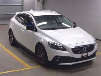2013 Volvo V40 - Thumbnail