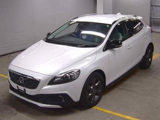 2013 Volvo V40 - Thumbnail