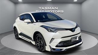 2019 Toyota C-HR - Thumbnail