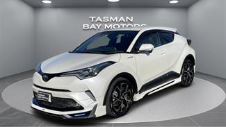 2019 Toyota C-HR - Thumbnail