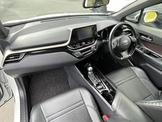 2019 Toyota C-HR - Thumbnail