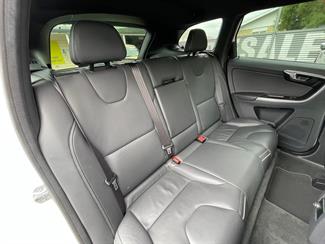 2015 Volvo XC60 - Thumbnail