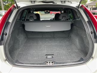 2015 Volvo XC60 - Thumbnail