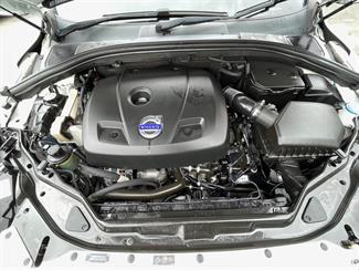 2015 Volvo XC60 - Thumbnail