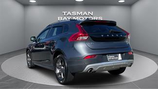 2013 Volvo V40 - Thumbnail