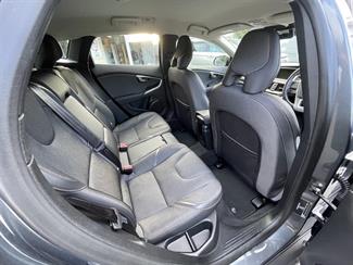 2013 Volvo V40 - Thumbnail