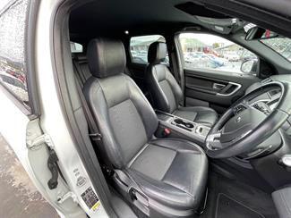 2016 Land Rover Discovery Sport - Thumbnail