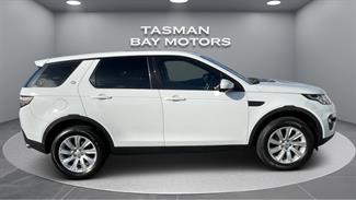 2016 Land Rover Discovery Sport - Thumbnail