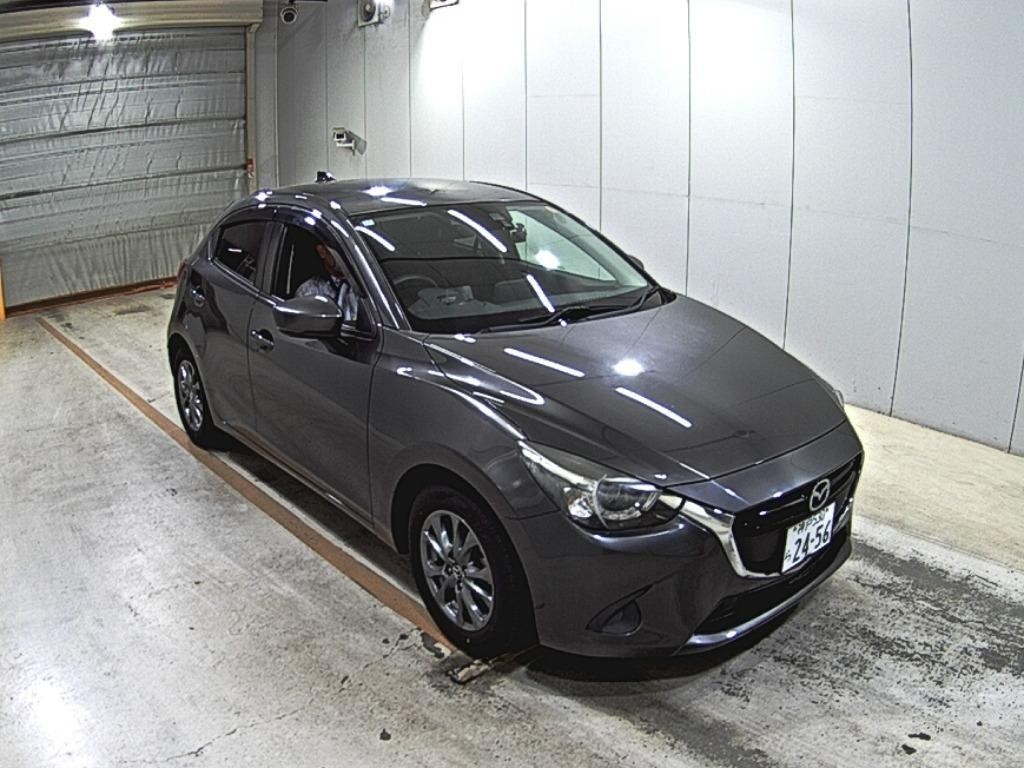2016 Mazda Demio