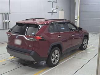 2020 Toyota RAV4 - Thumbnail
