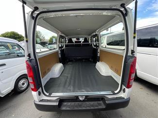 2025 Toyota HiAce - Thumbnail