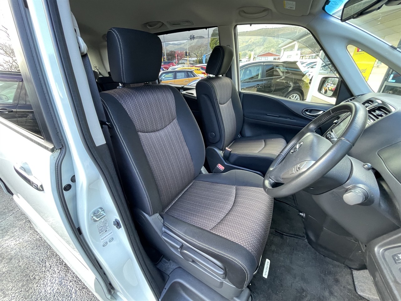 2015 Nissan Serena