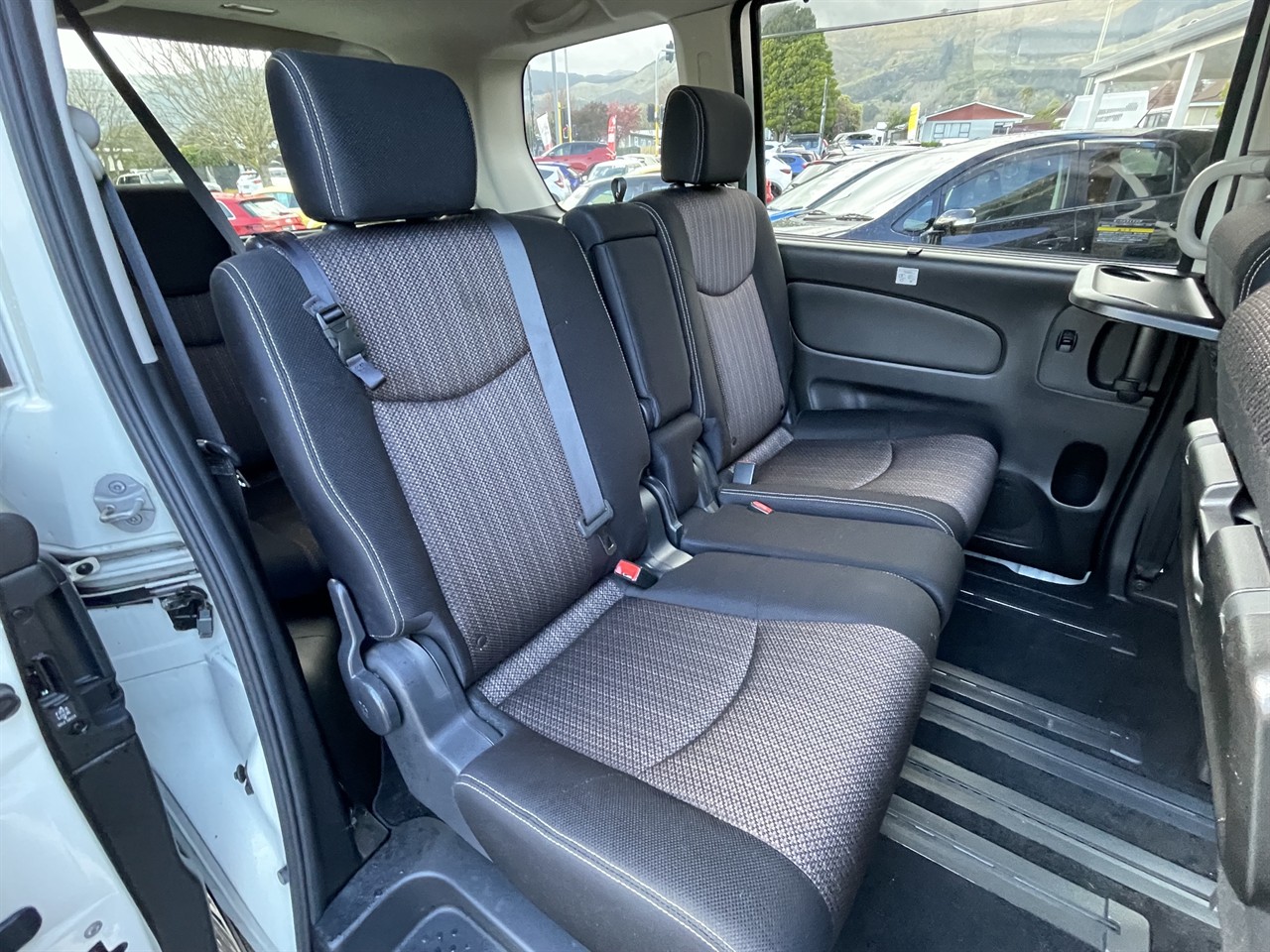 2015 Nissan Serena