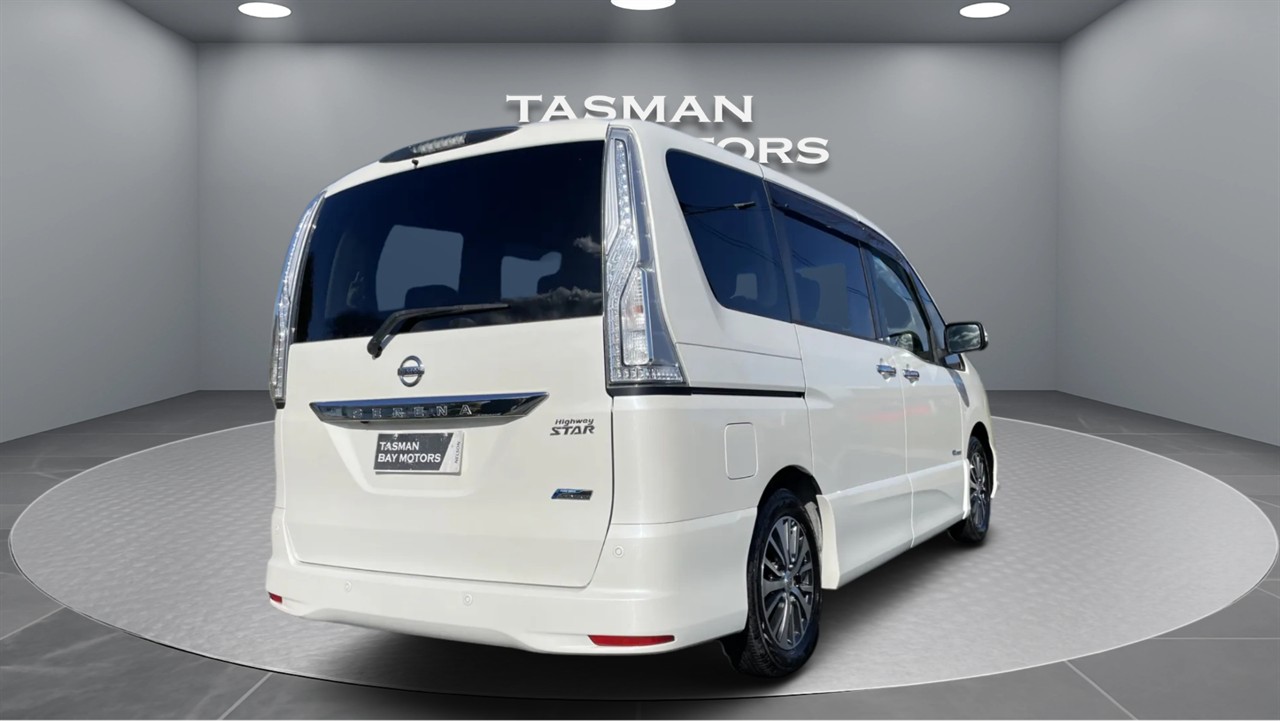 2015 Nissan Serena