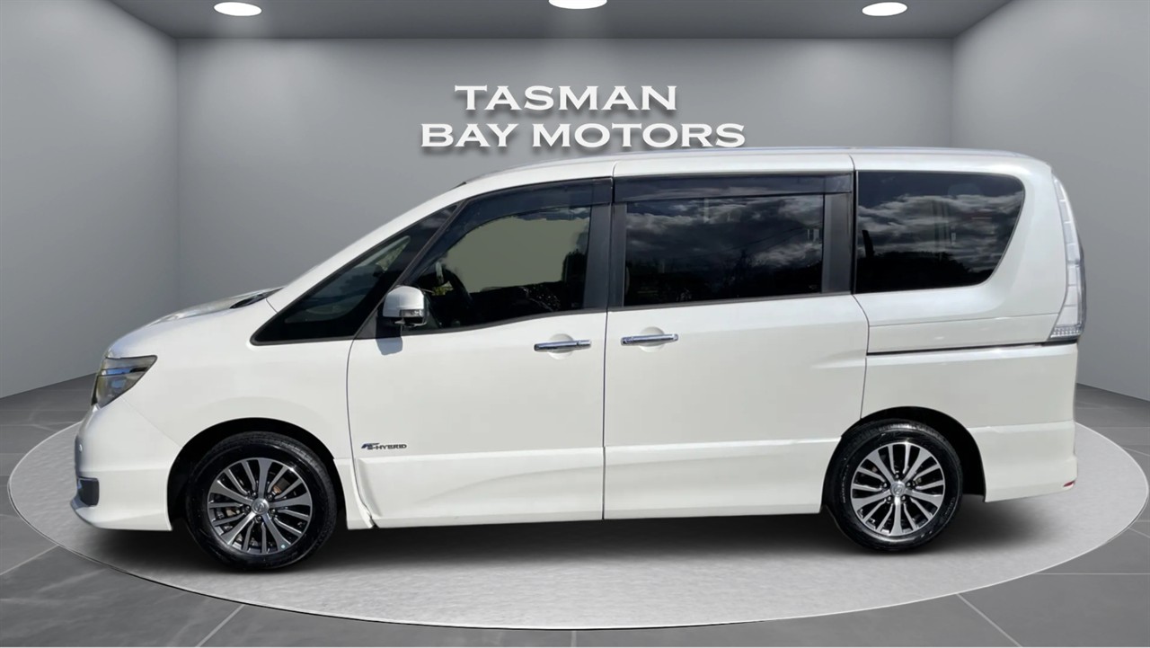 2015 Nissan Serena