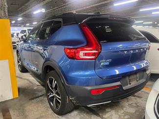 2020 Volvo XC40 - Thumbnail