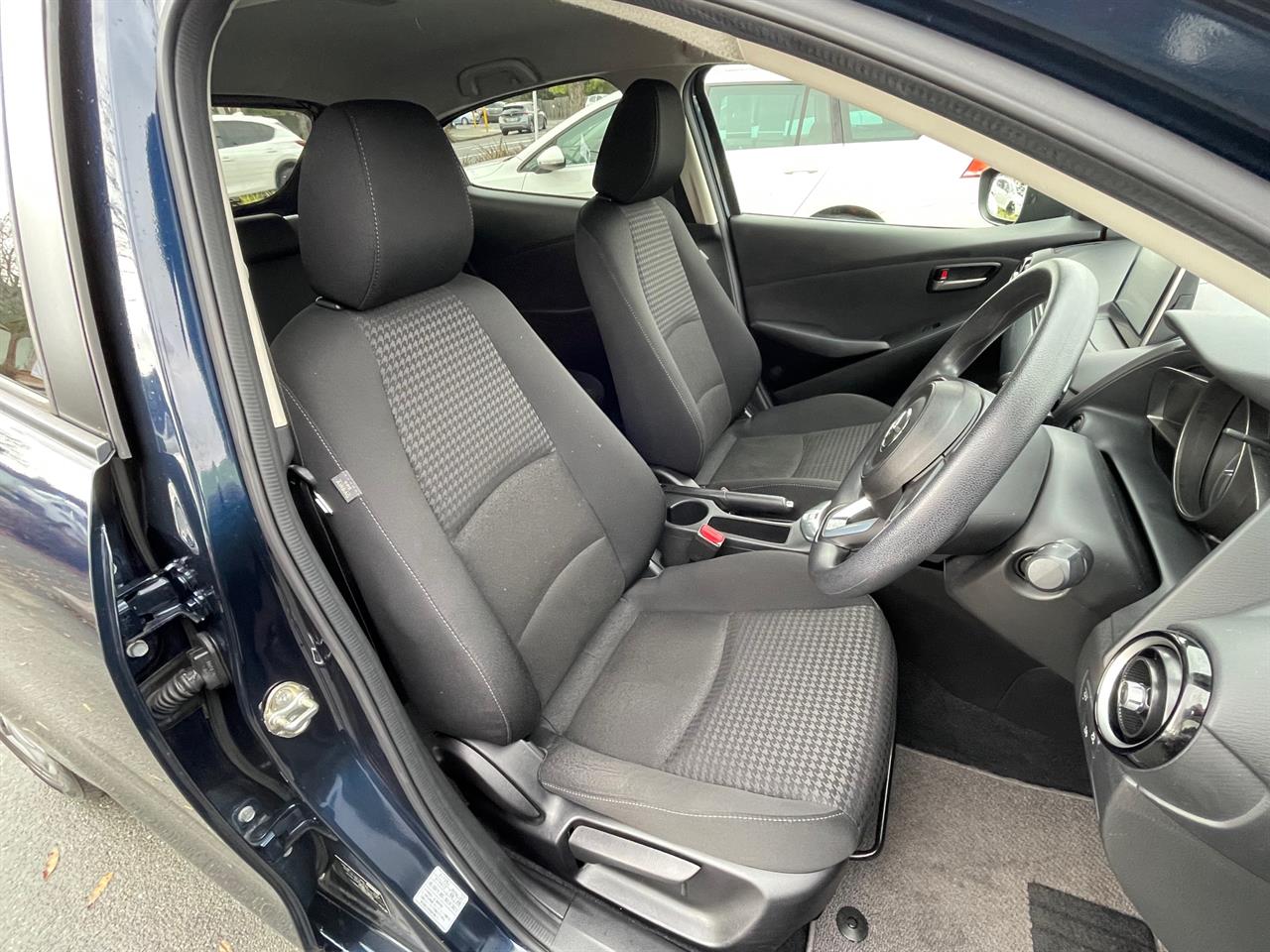 2017 Mazda Demio