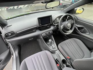 2021 Toyota Yaris - Thumbnail
