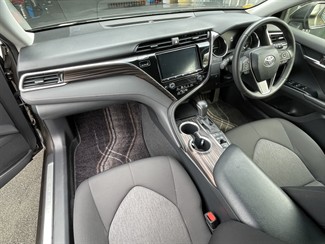 2017 Toyota Camry - Thumbnail