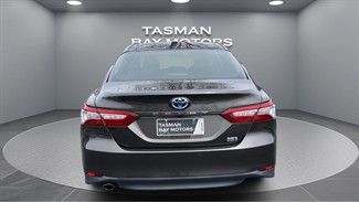2017 Toyota Camry - Thumbnail