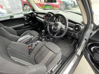 2016 Mini Cooper - Thumbnail