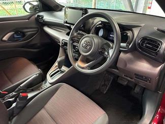 2021 Toyota Yaris - Thumbnail