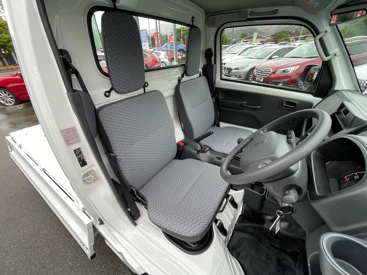 2025 Suzuki Carry