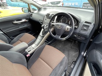 2011 Toyota Blade - Thumbnail