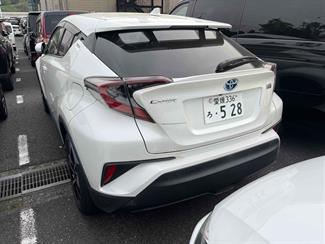 2017 Toyota C-HR - Thumbnail